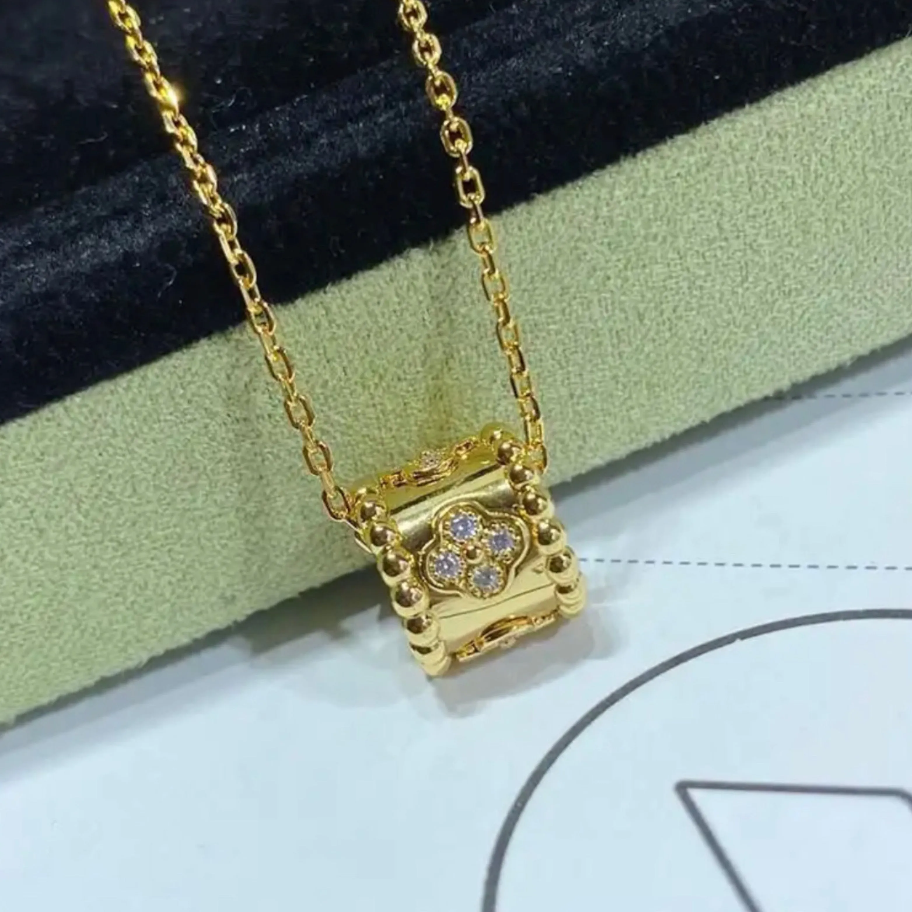 18K Gold Clovers Barrel Pendant Necklace - Gold and Silver