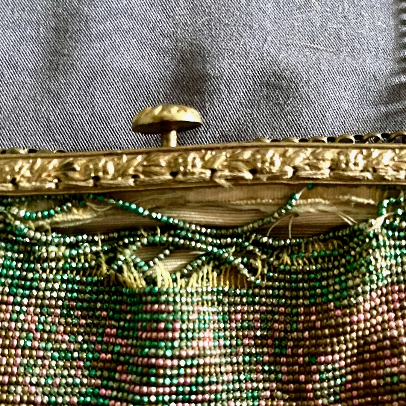 Art Deco - Hand Beaded Purse - 1920's - Made In France - Small Repair Needed In Back