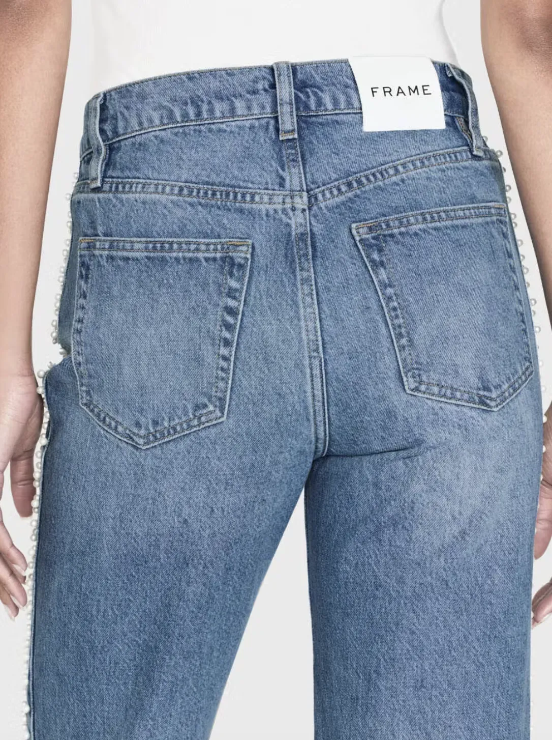 Atelier Le Jane Crop