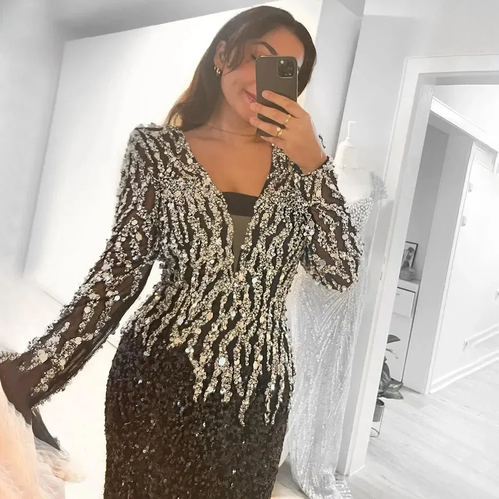 Black Elegant Mermaid Dress Adorned with Beads for Women
