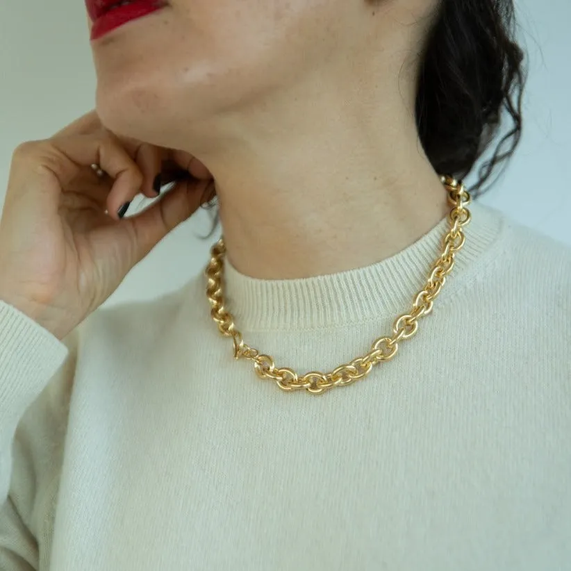 Chain Necklace with Tusk Clasp