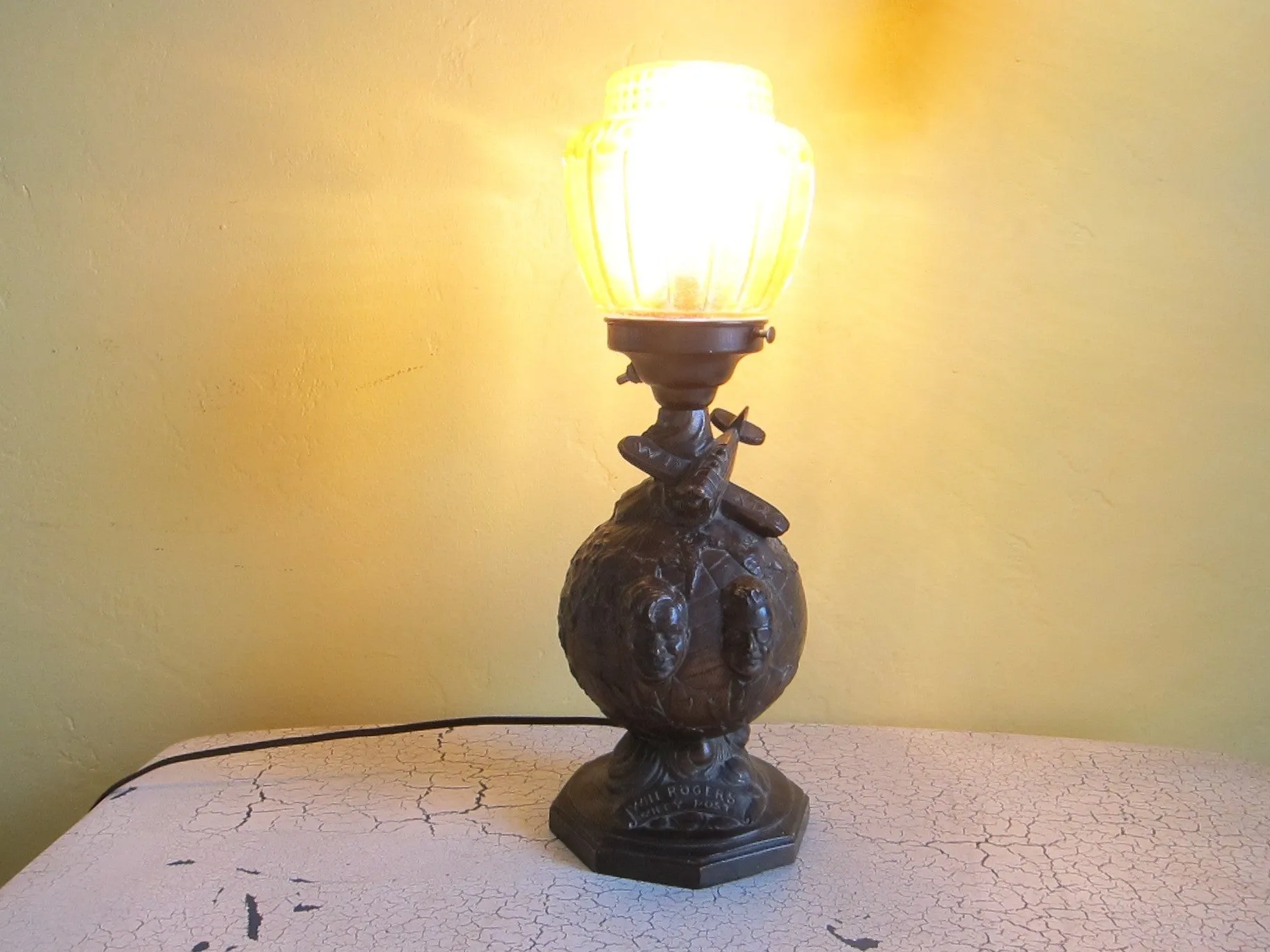 Collectible Will Rogers & Wiley Post Aviation Decor Collectible Table Lamp Sculpture