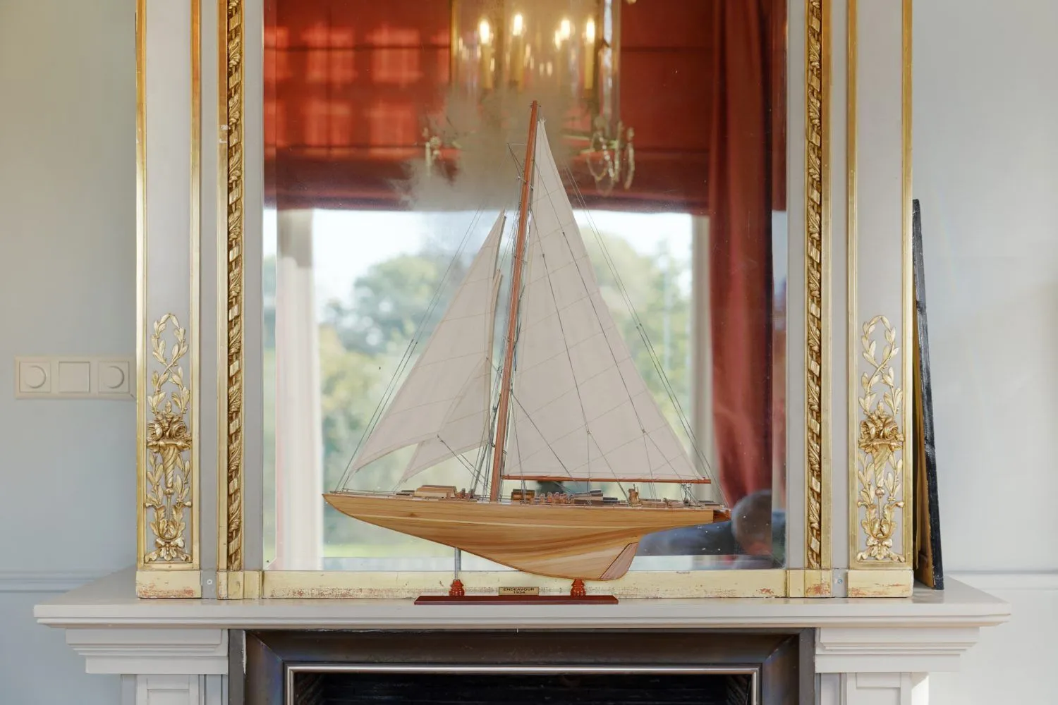 Endeavour Classic Wood