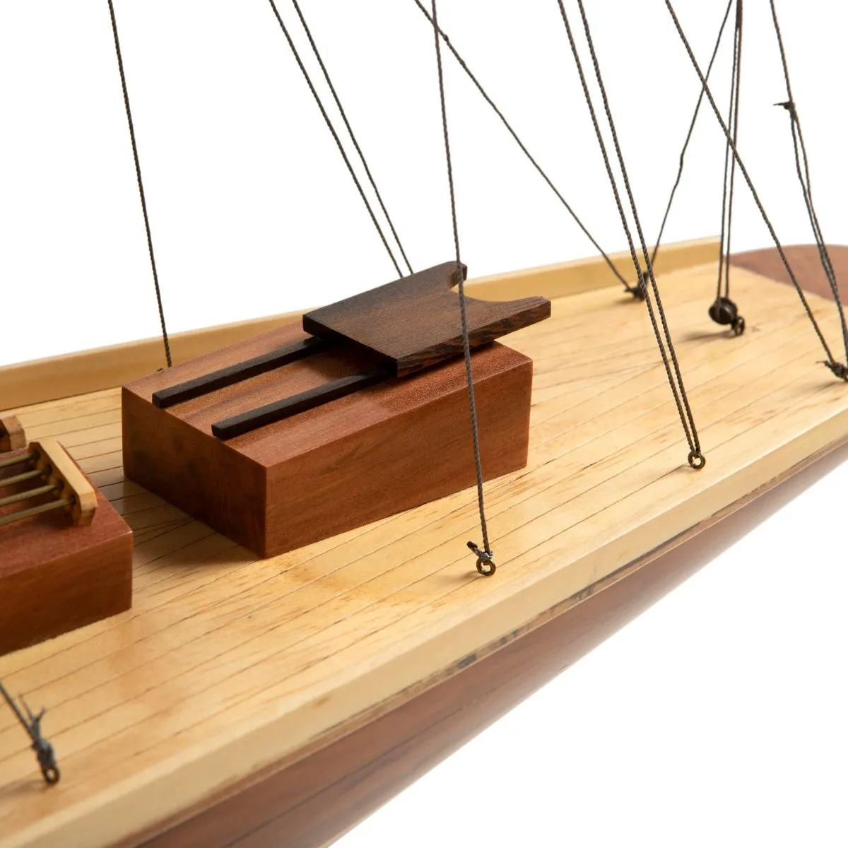 Endeavour Classic Wood
