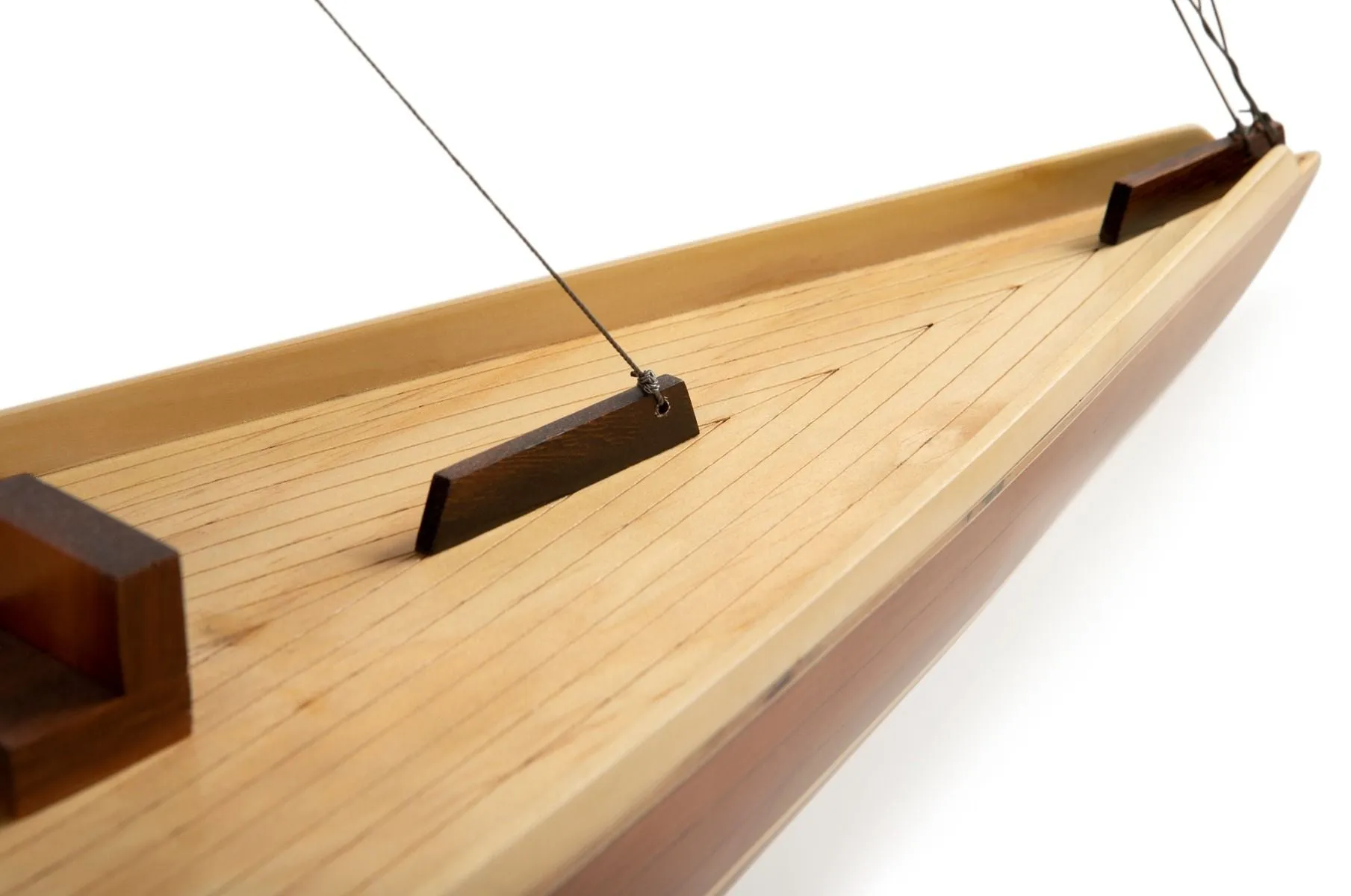 Endeavour Classic Wood