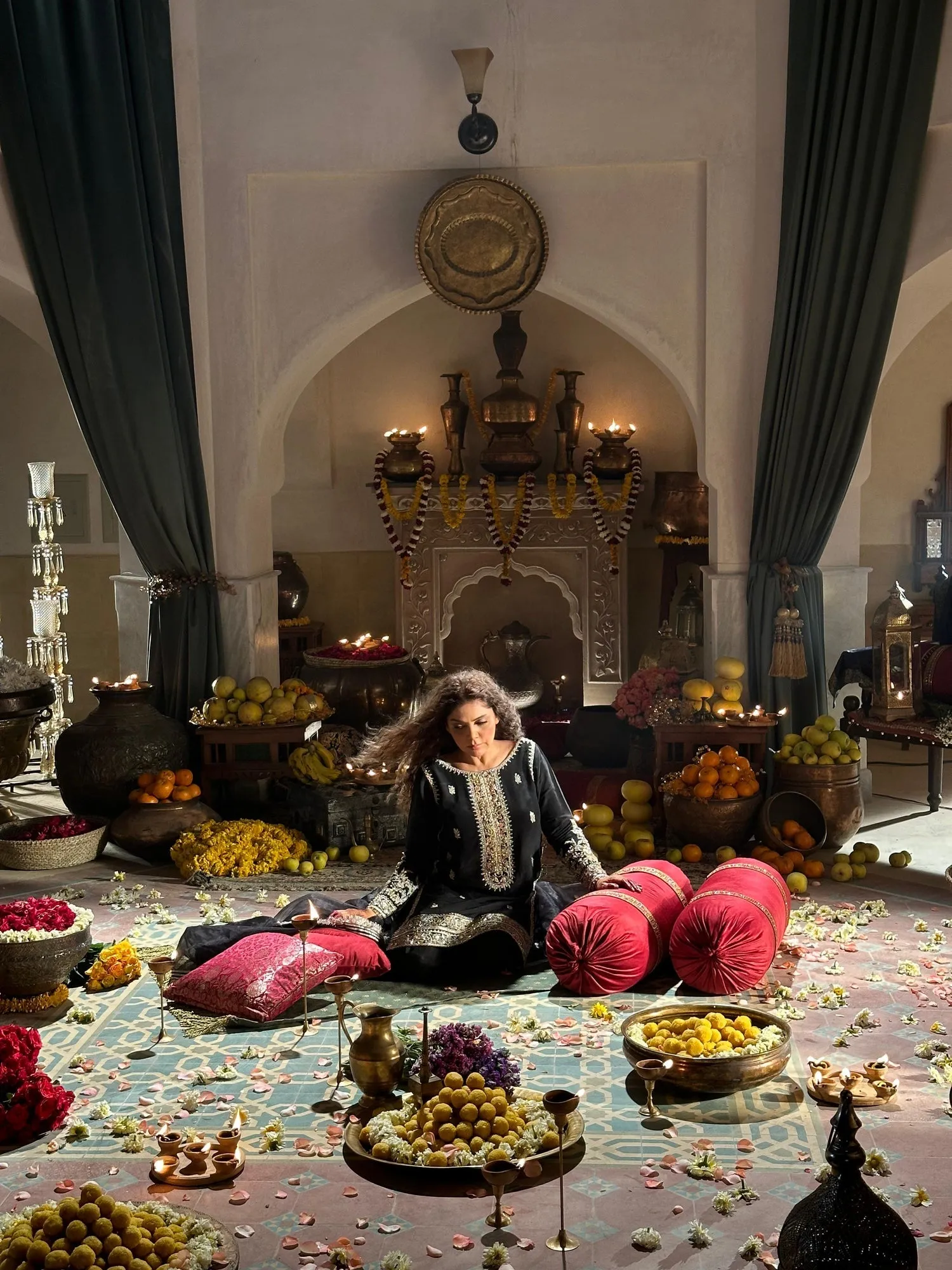 ERUM KHAN STORE | LUXURY PRET | Hadiqa