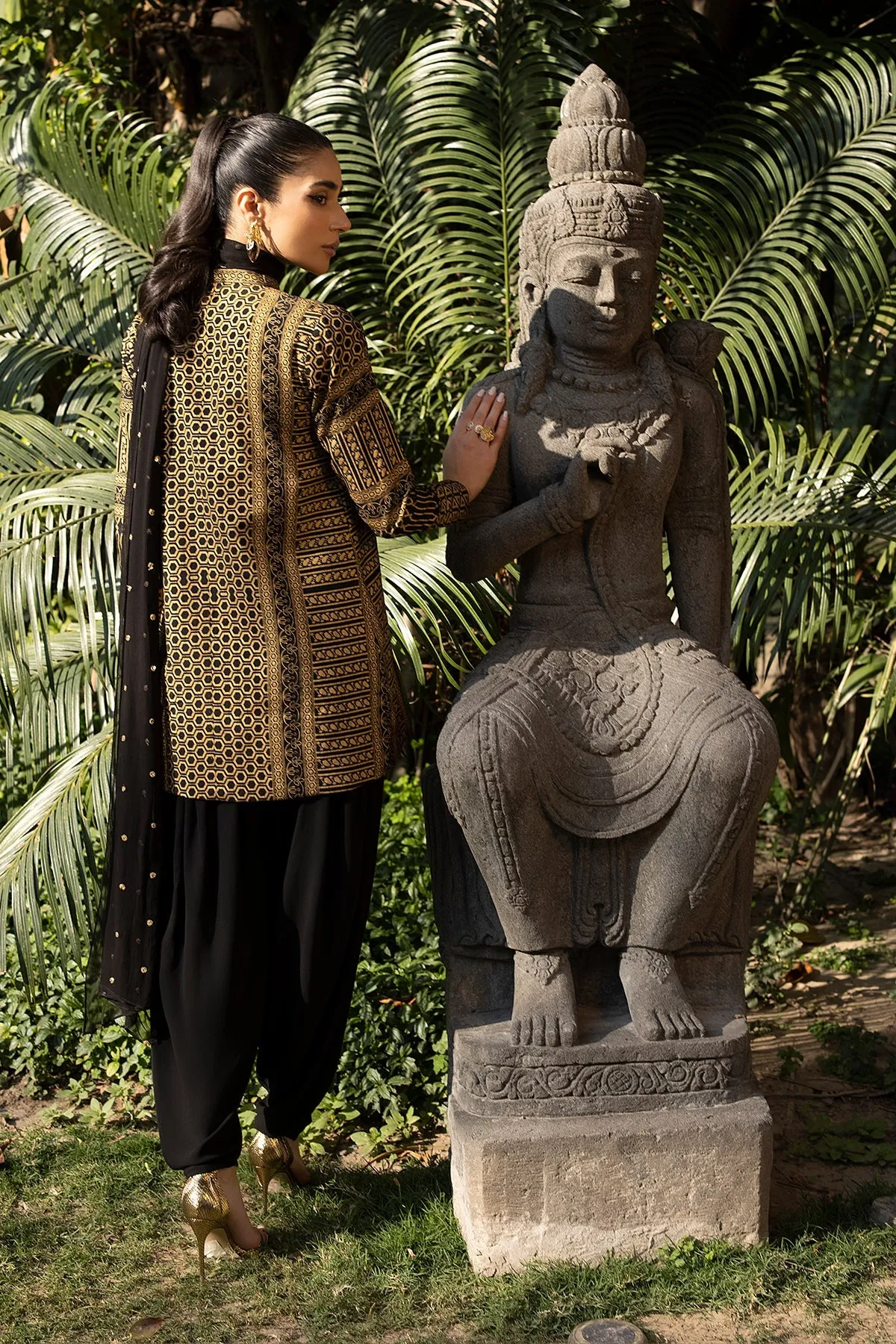ERUM KHAN STORE | LUXURY PRET | Sunset