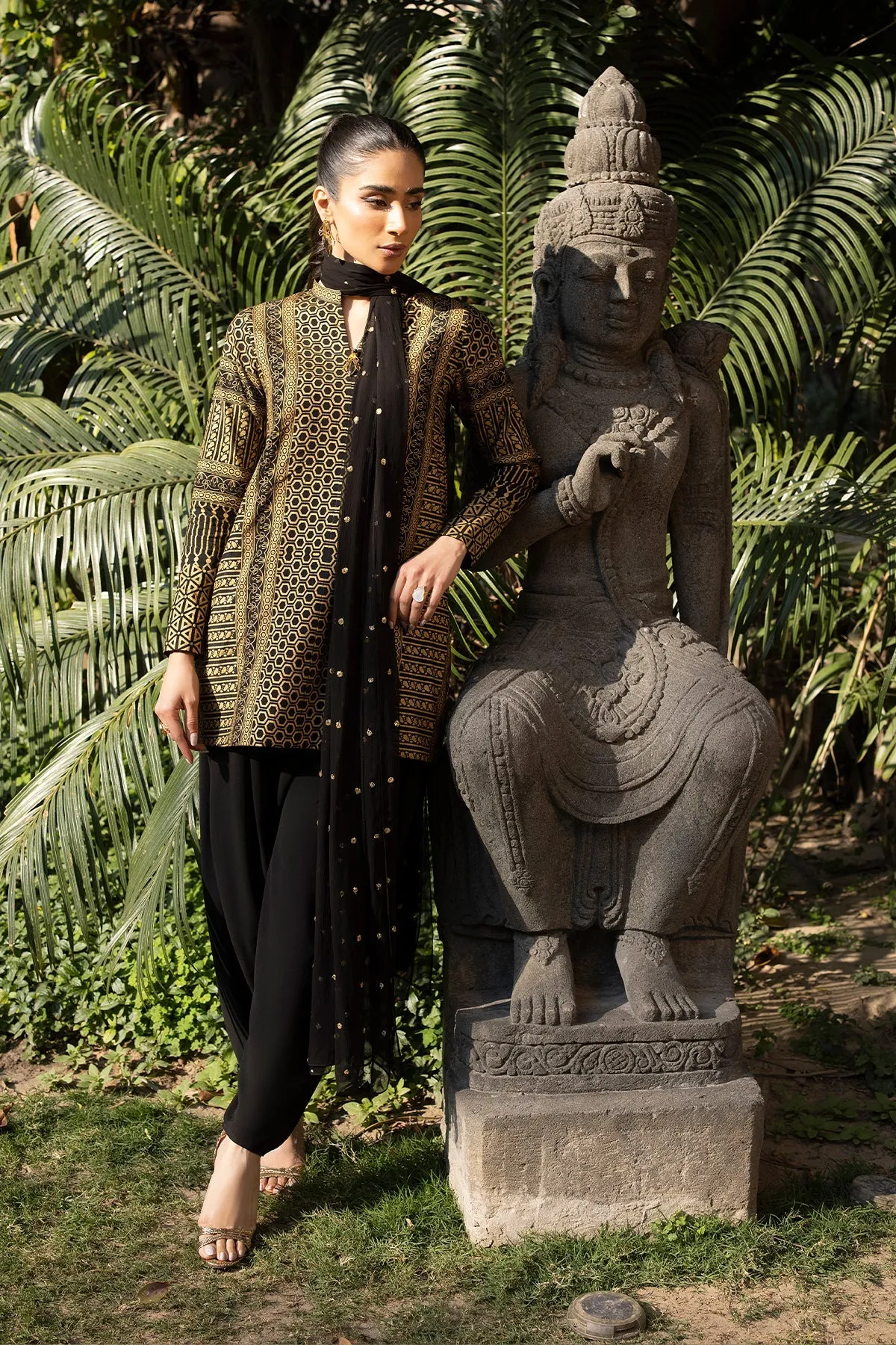 ERUM KHAN STORE | LUXURY PRET | Sunset