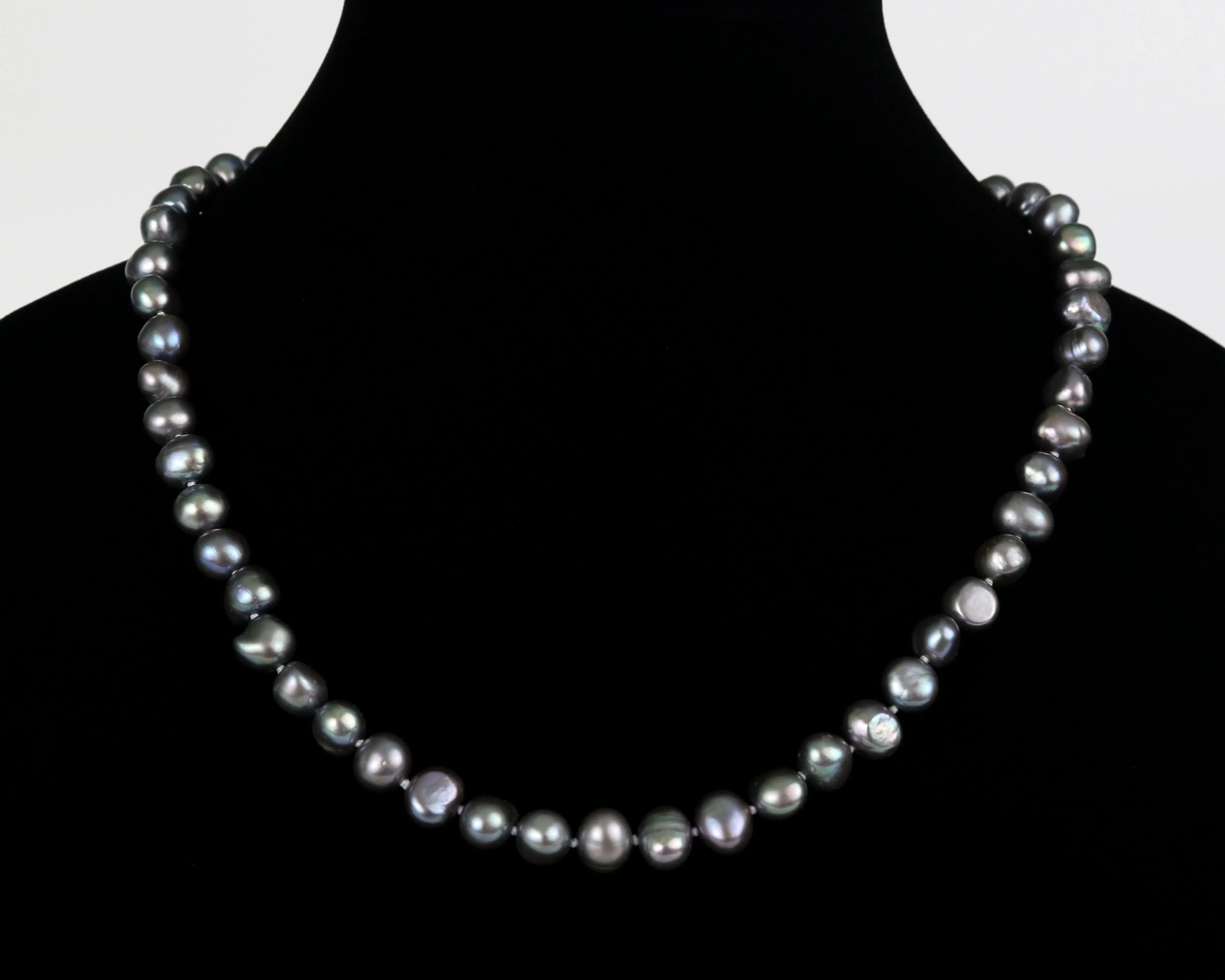 Fresh Water Pearls Fun and Easy Hand-Knotted Necklace
