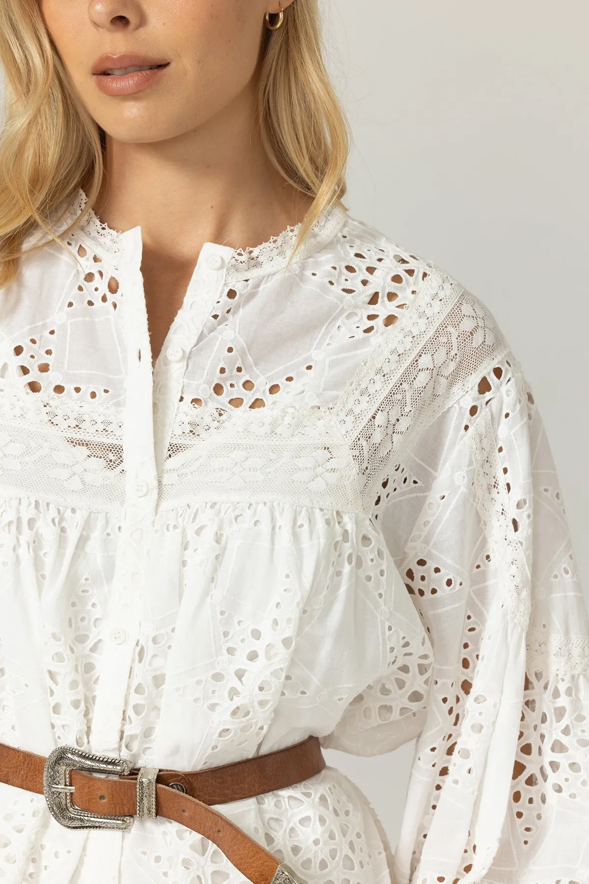 HAZAL Lace Blouse