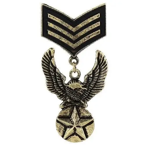 Insigne de poitrine militaire