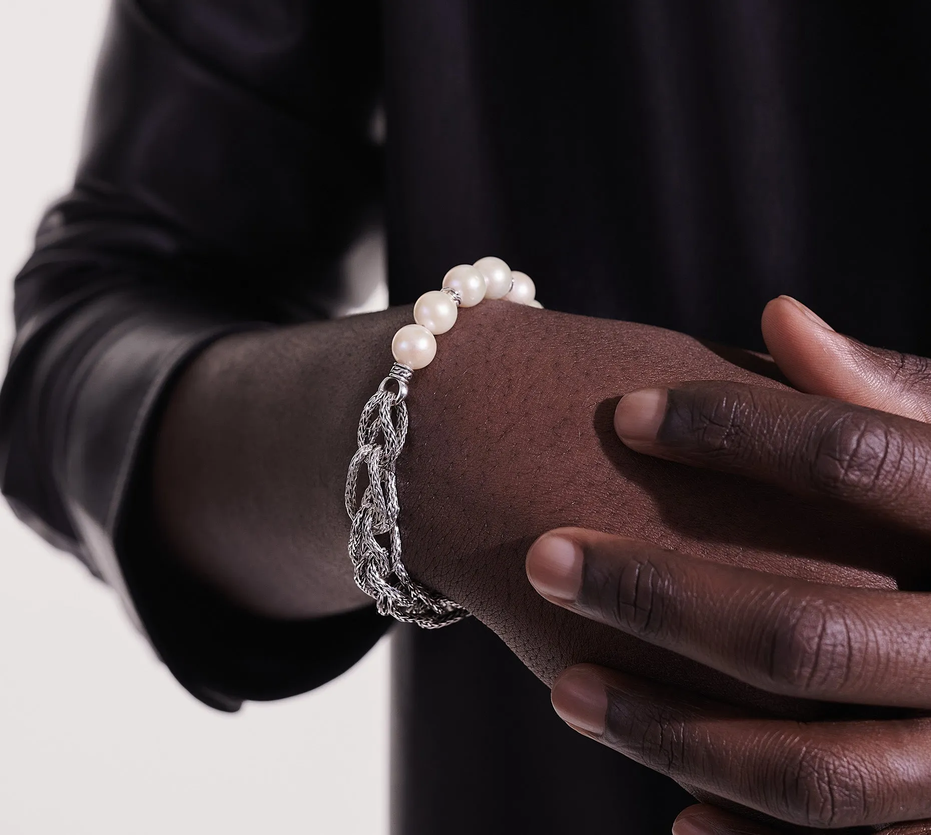 John Hardy Silver Chain Link Bracelet with Fresh Water Pearls