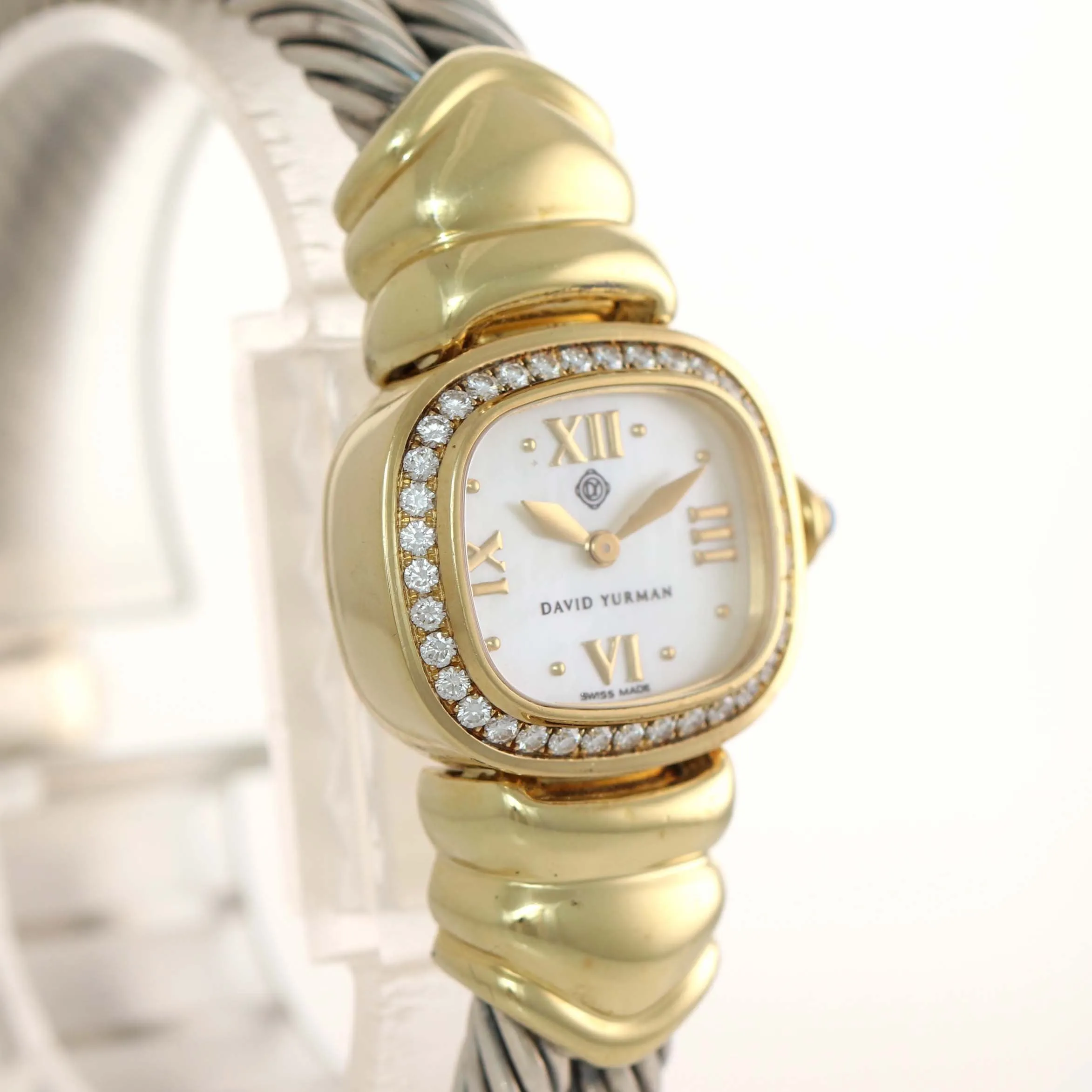 Ladies David Yurman T-17326 18k Gold Silver Diamond MOP Bangle Bracelet Watch
