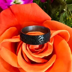 Malo Tantalum and Carbon Fiber Patterned Band Ring Tant-025-7