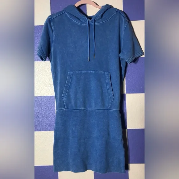 NWT Ser.o.ya x Revolve Rory Hooded Sweatshirt Dress in Blue - Size M