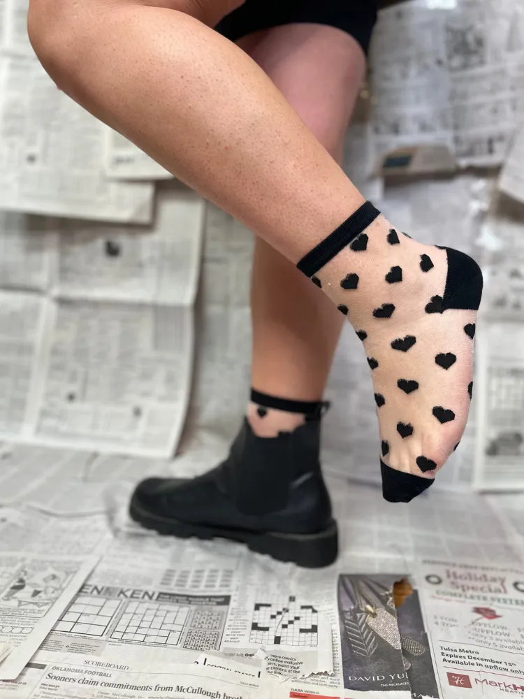 Patterned Sheer Sock - Heart Black