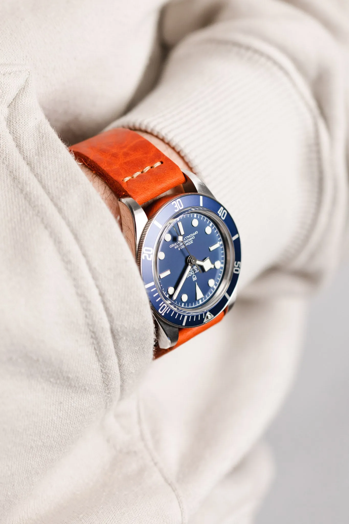 Pebro ARTISAN Leather Watch Strap in BURNT RED