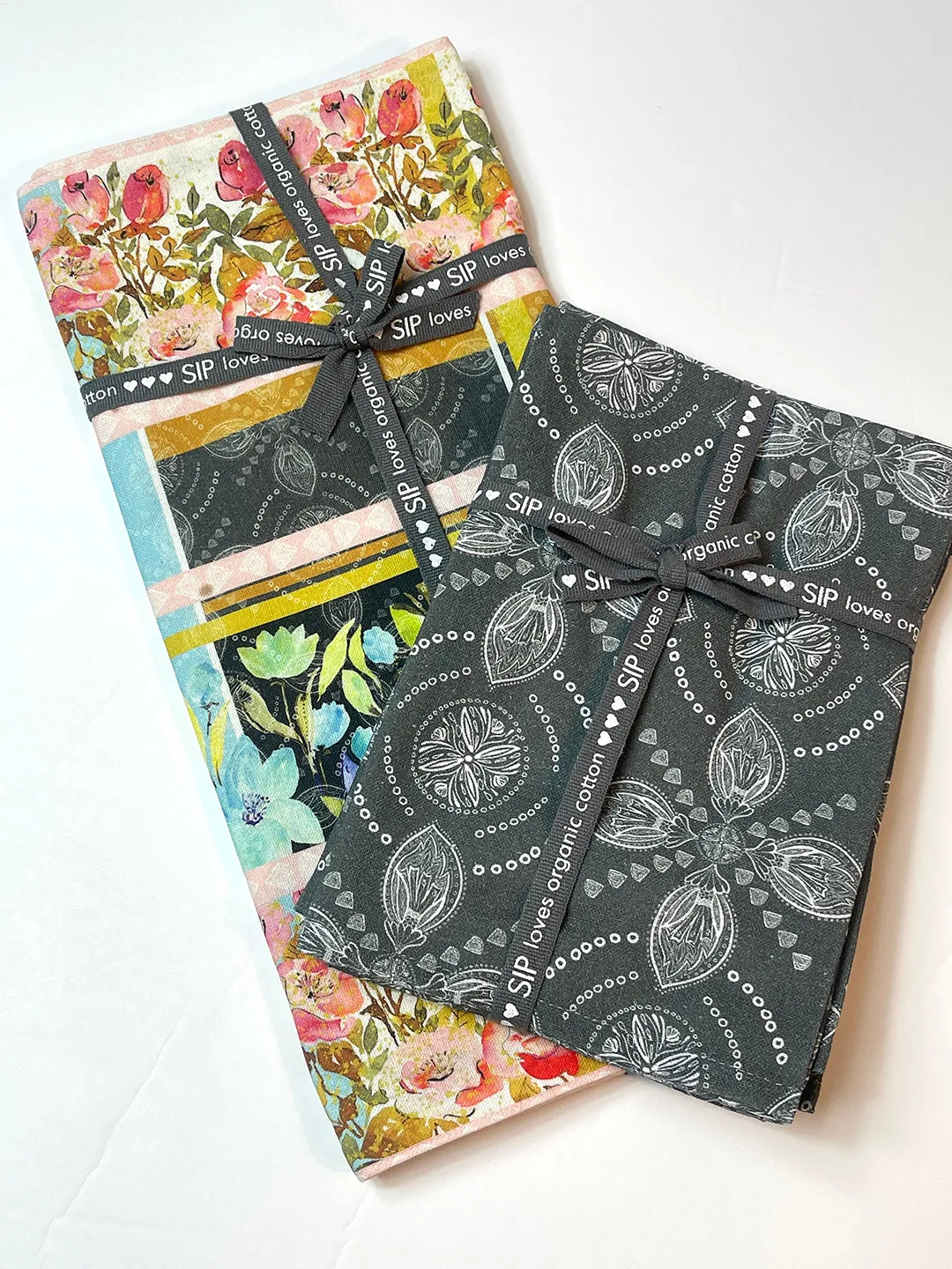 "Oratory" Table Runner