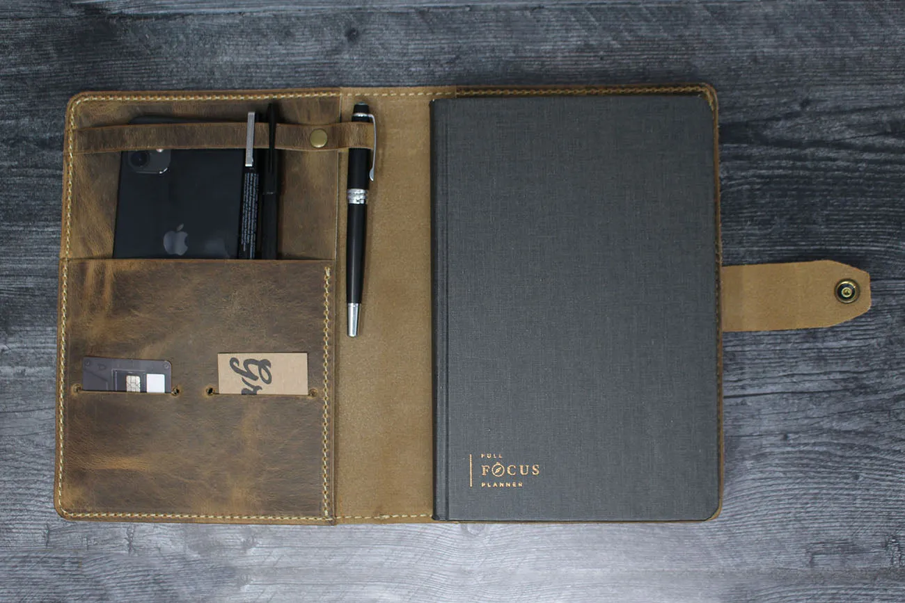 Rabbit Room Full Focus Classic Planner Leather Cover