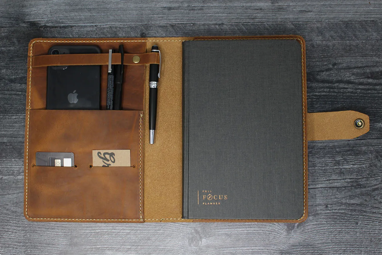Rabbit Room Full Focus Classic Planner Leather Cover