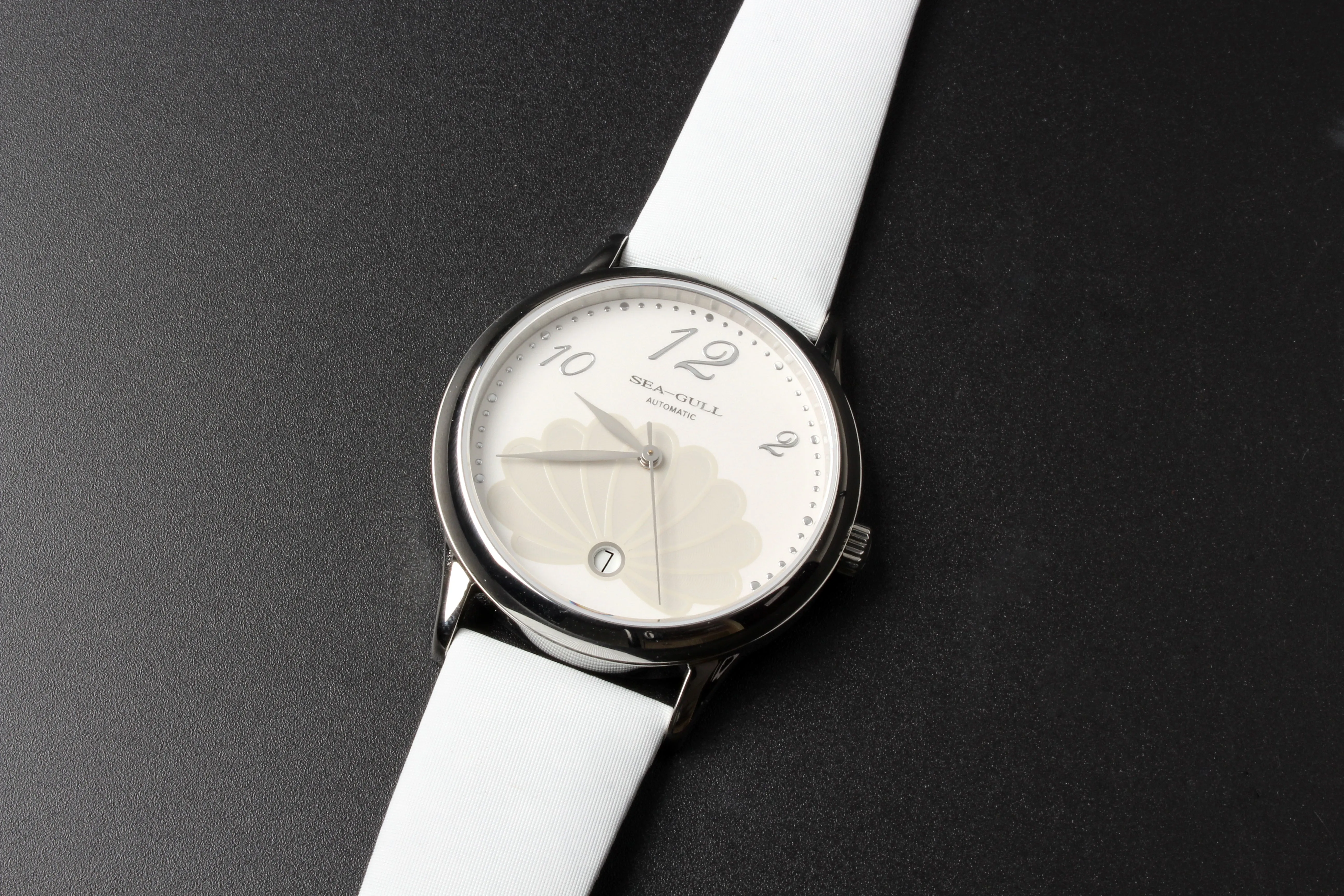 Seagull Auto Date 3 Hands Flower Pattern Automatic Women's Watch 813.93.5012L