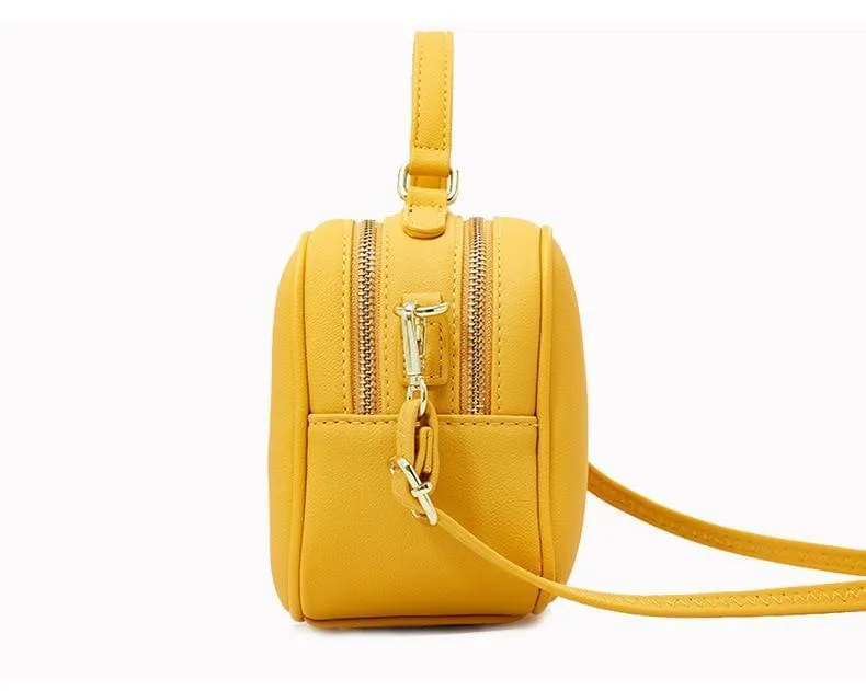 Signature Handbag - Deep Black