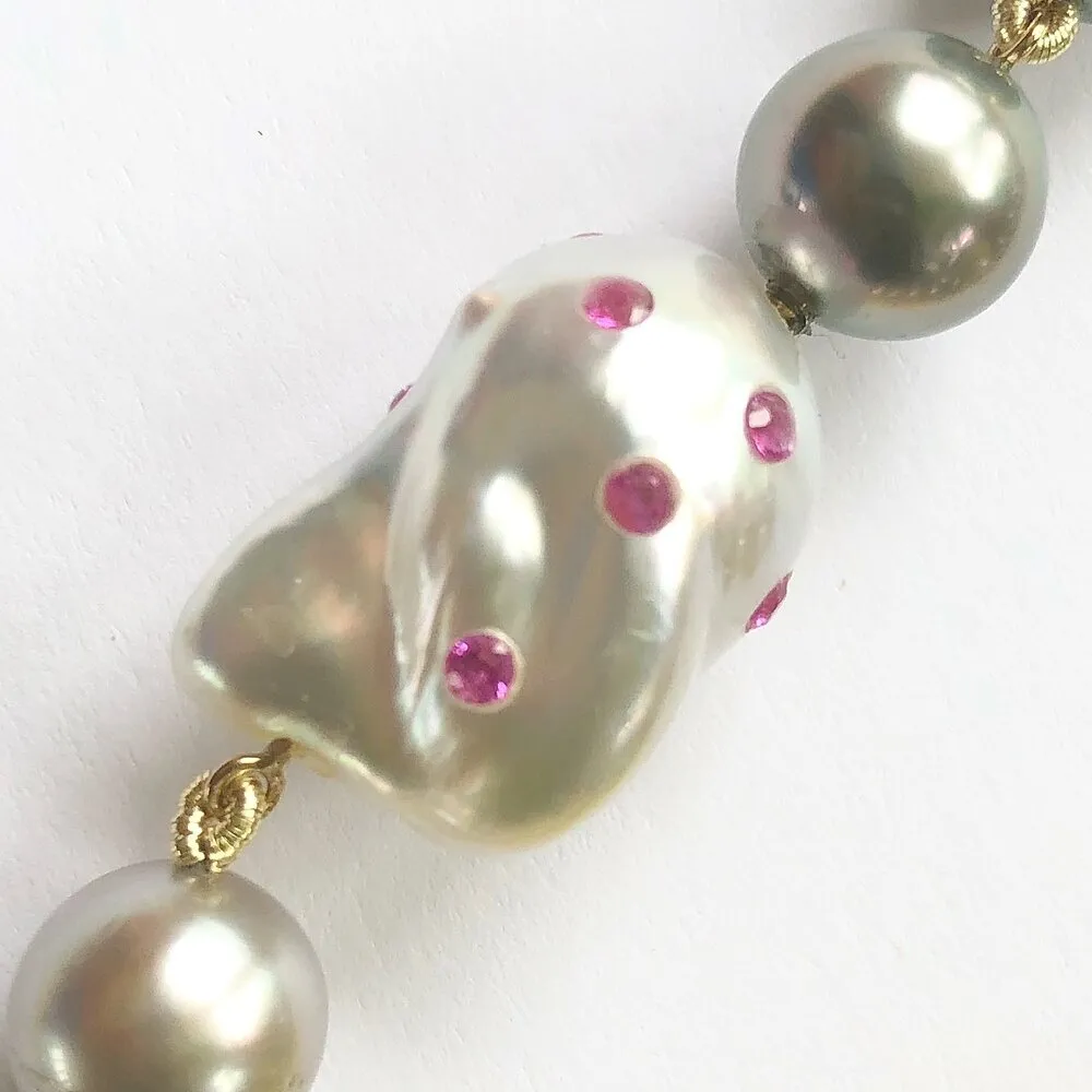 Tahitian Pearl Necklace with a Silver Tahitian & Pink Sapphire Pearl Gemstone Clasp